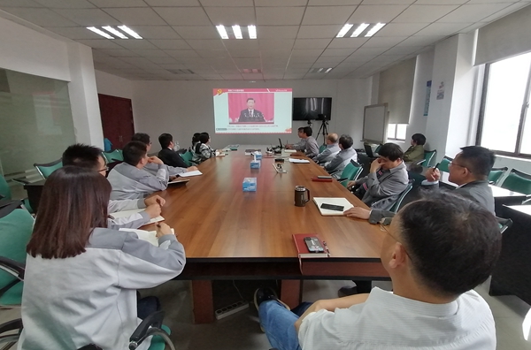 1 學(xué)習二十大.jpg 1 學(xué)習二十大.jpg